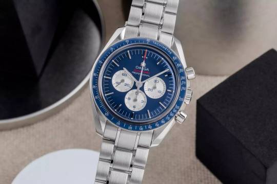  Omega Speedmaster Professional Moonwatch Tokyo 2020 Blue Chronograph Ref. 522.30.42.30.03.001 