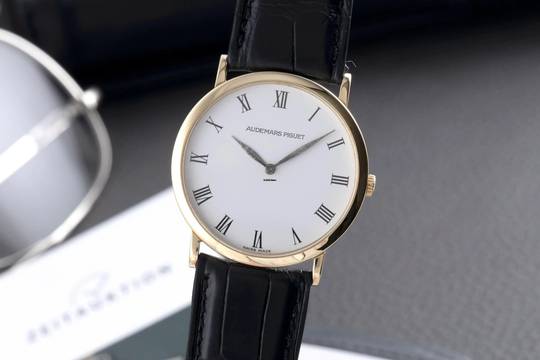  Audemars Piguet Classique 18k (0,750) Gold Gelbgold Handaufzug Herrenuhr Box 