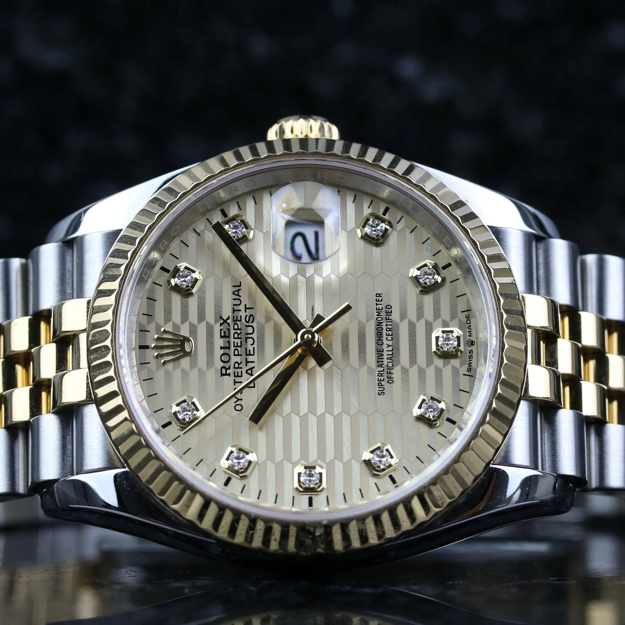 Rolex Datejust 36 Steel Gold - Motif Diamond - like New - Fullset - 04/2023