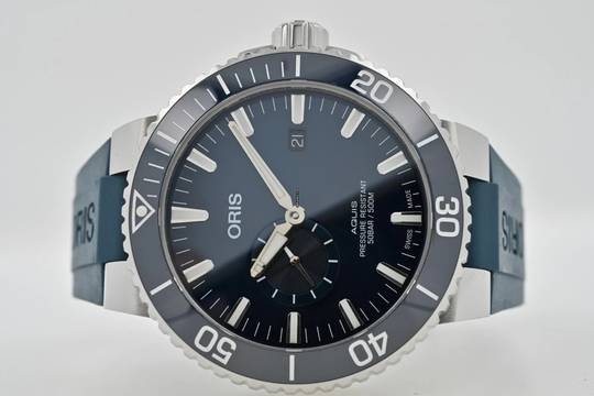  Oris Aquis Small Second 01 743 7733 4155 45.5mm 