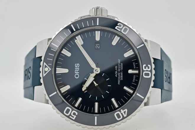  Oris Aquis Small Second 01 743 7733 4155 45.5mm 