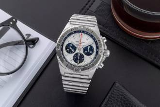 Thumbnail von Breitling Chronomat 42 B01 Chronograph Stahl Automatik AB0134101G1A1