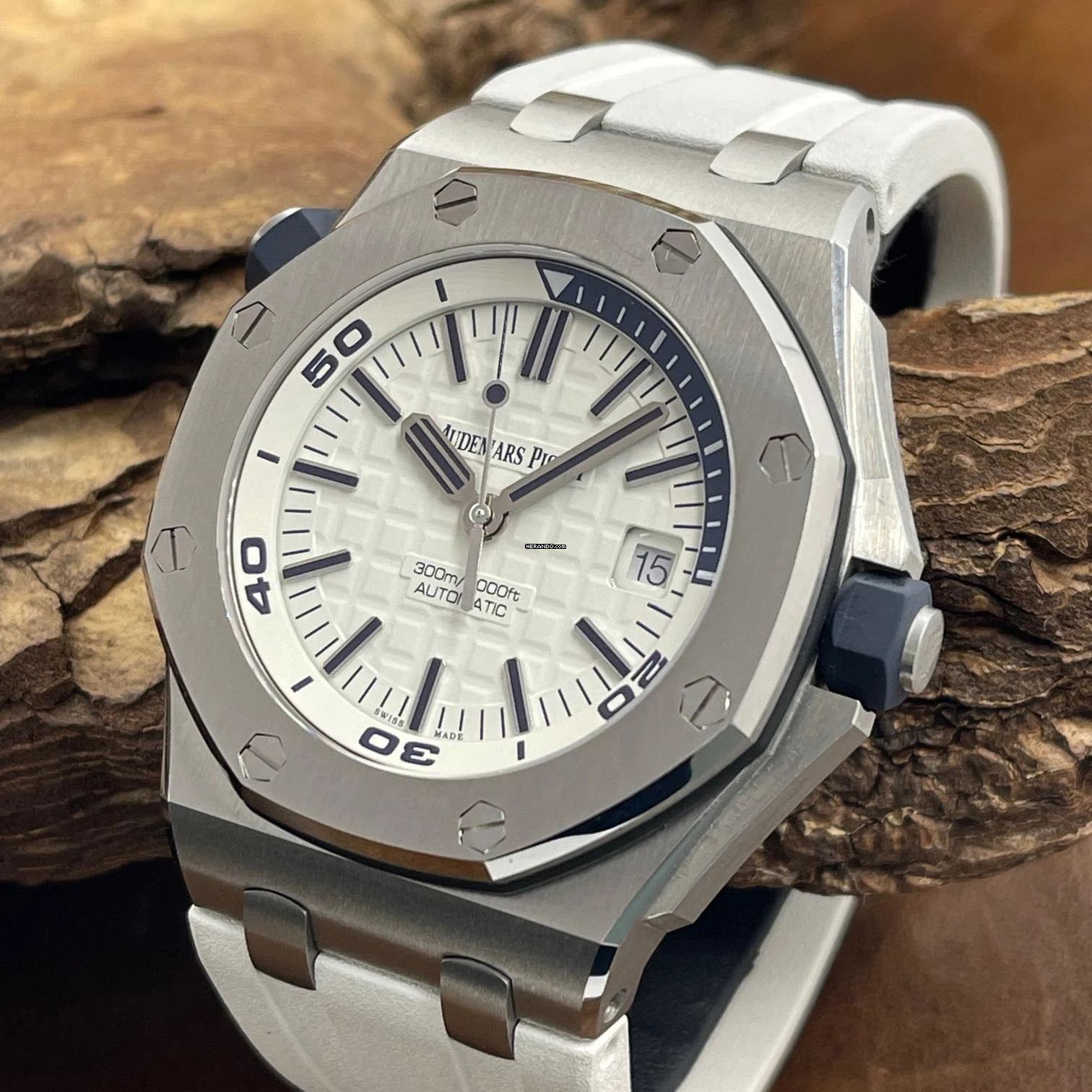 Audemars Piguet Royal Oak Offshore Diver Offshore Diver 42 - Ref. 15710ST.OO.A010CA.01 AP EXTRACT