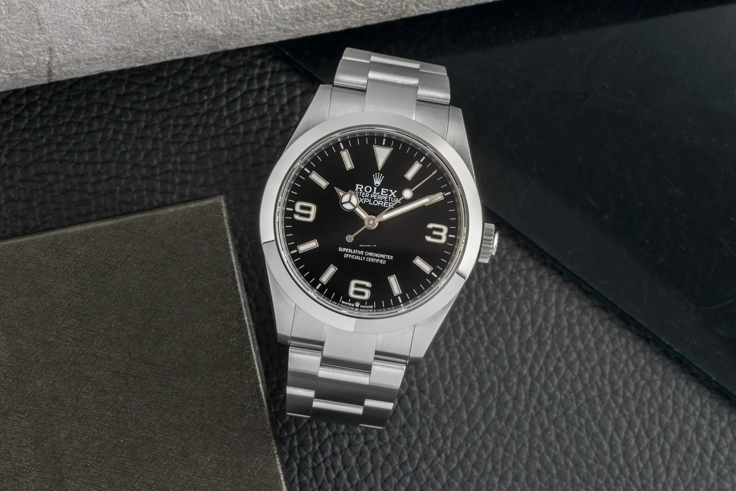 Rolex Explorer 40 Oyster Edelstahl Automatik Herrenuhr Ref. 224270 Papiere 2024