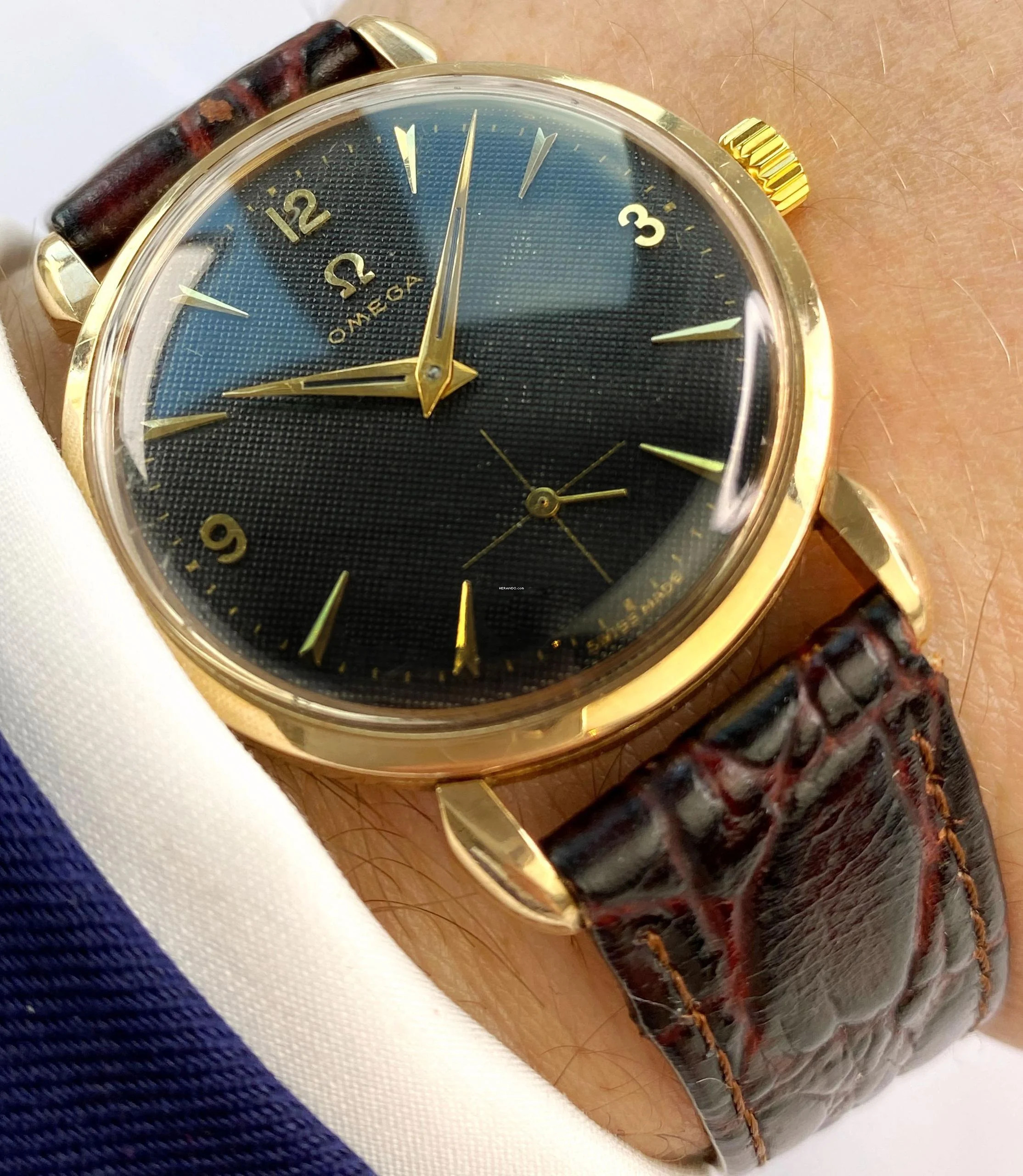 Omega Classic Serviced Vintage Rose Gold Plated Black Honeycomb Dial 2706 2706