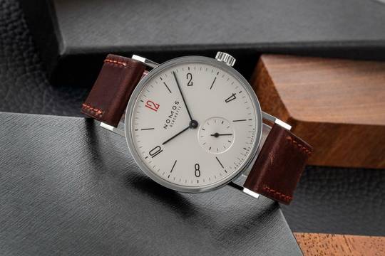  NOMOS Tangente limited Ärzte ohne Grenzen Stahl Handaufzug B&P 2012 