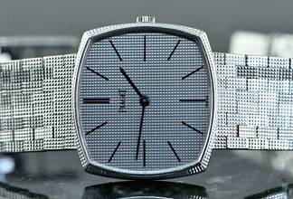 Thumbnail von Piaget rare Vintage TV Screen | 9501 | Clous De Paris | white gold