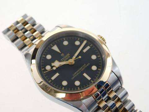  Tudor Black Bay 39 wie Neu aus 03 2023 Jubilee Full Set LC 100 Volles Band Neu Zustand 39 mm Herrenuhr Erstkaufrechnung 