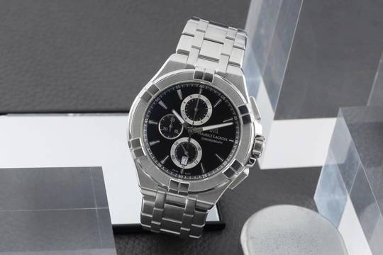  Maurice Lacroix AIKON Chronograph Stahl Quarz Herrenuhr Ref AI 1018-SS002-330-1 
