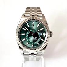 Thumbnail von Rolex Sky-Dweller green Dial LC100 2024