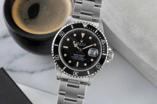  Rolex Submariner Date 40 Stahl Automatik Herrenuhr Ref. 16610 B&P 1996 