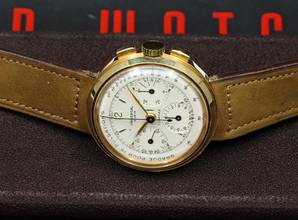 Thumbnail von Universal Genève Compax SUPER RARE COMPAX CHRONO 18K DISCO VOLANTE WITH PULSATIONS DIAL VINTAGE