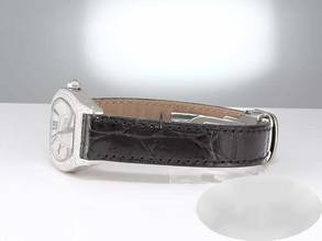 Thumbnail von Cartier Tortue Kleines Modell Weissgold 750 Diamanten Wa504931 Handaufzug 18kt White Gold