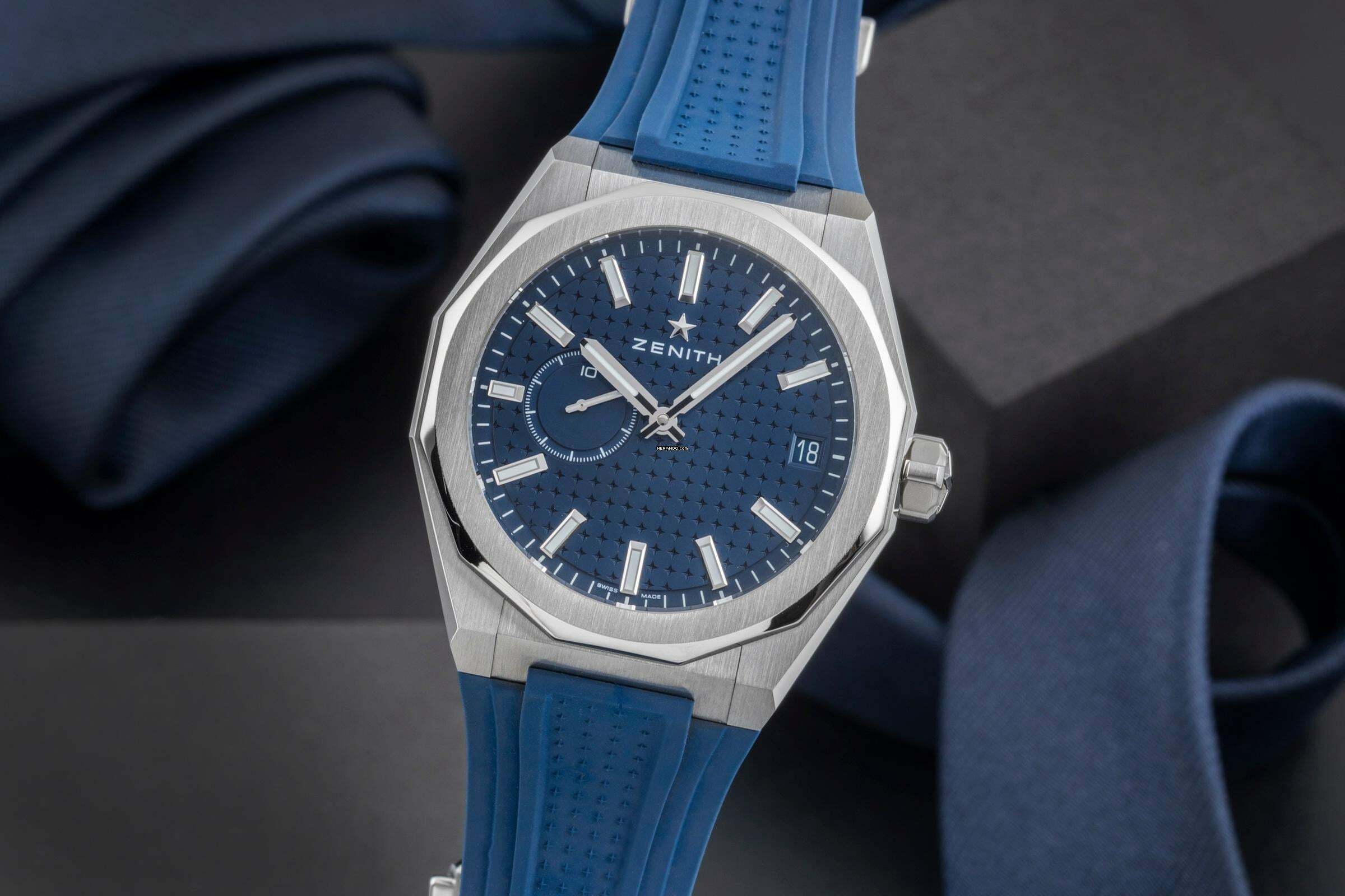 Zenith Defy Skyline Stahl Automatik Herrenuhr Ref. 03.9300.3620/51.I001 B&P 2023