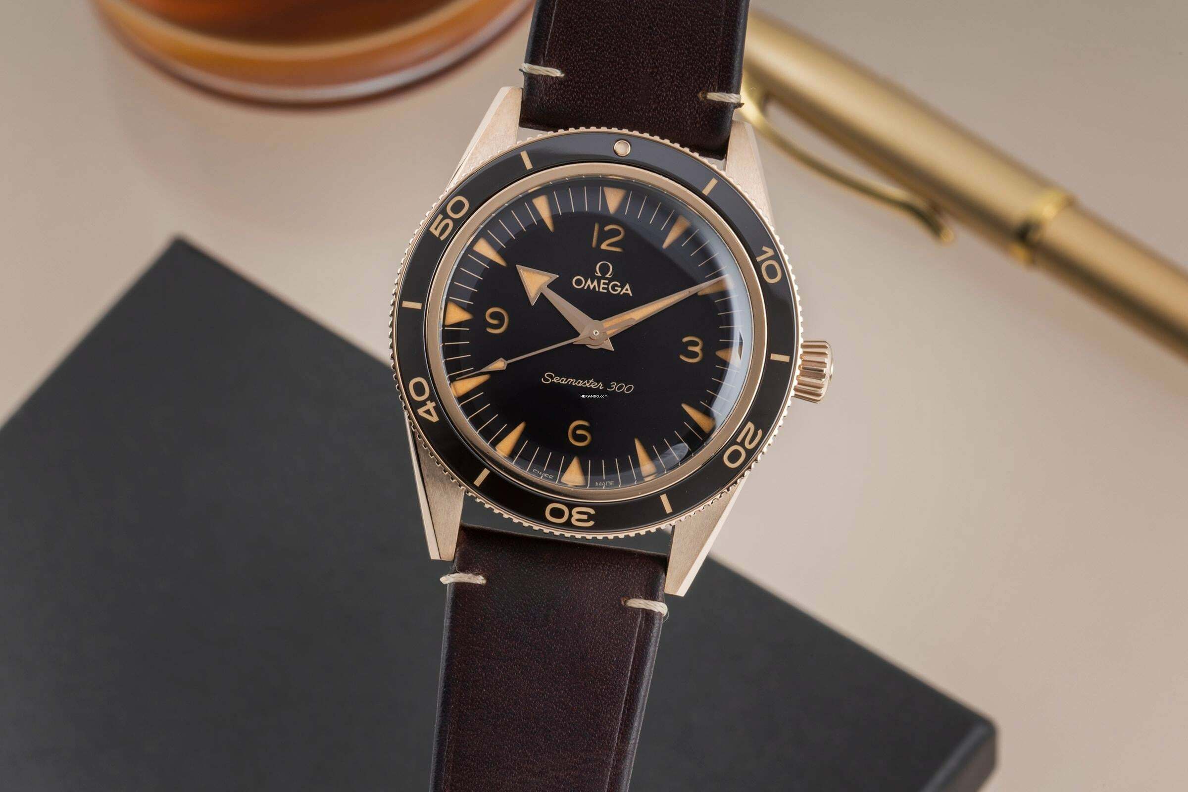 Omega Seamaster 300 Bonze Gold Automatik Ref. 234.92.41.21.10.001