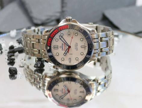  Omega Seamaster Diver 300 M Commander's Watch 007 James Bond Limited Edition 