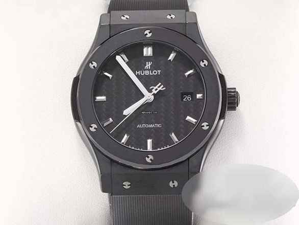  Hublot Classic Fusion Black 42mm 542.cm.1771.rx 2016 Schwarze Keramik Automatik 