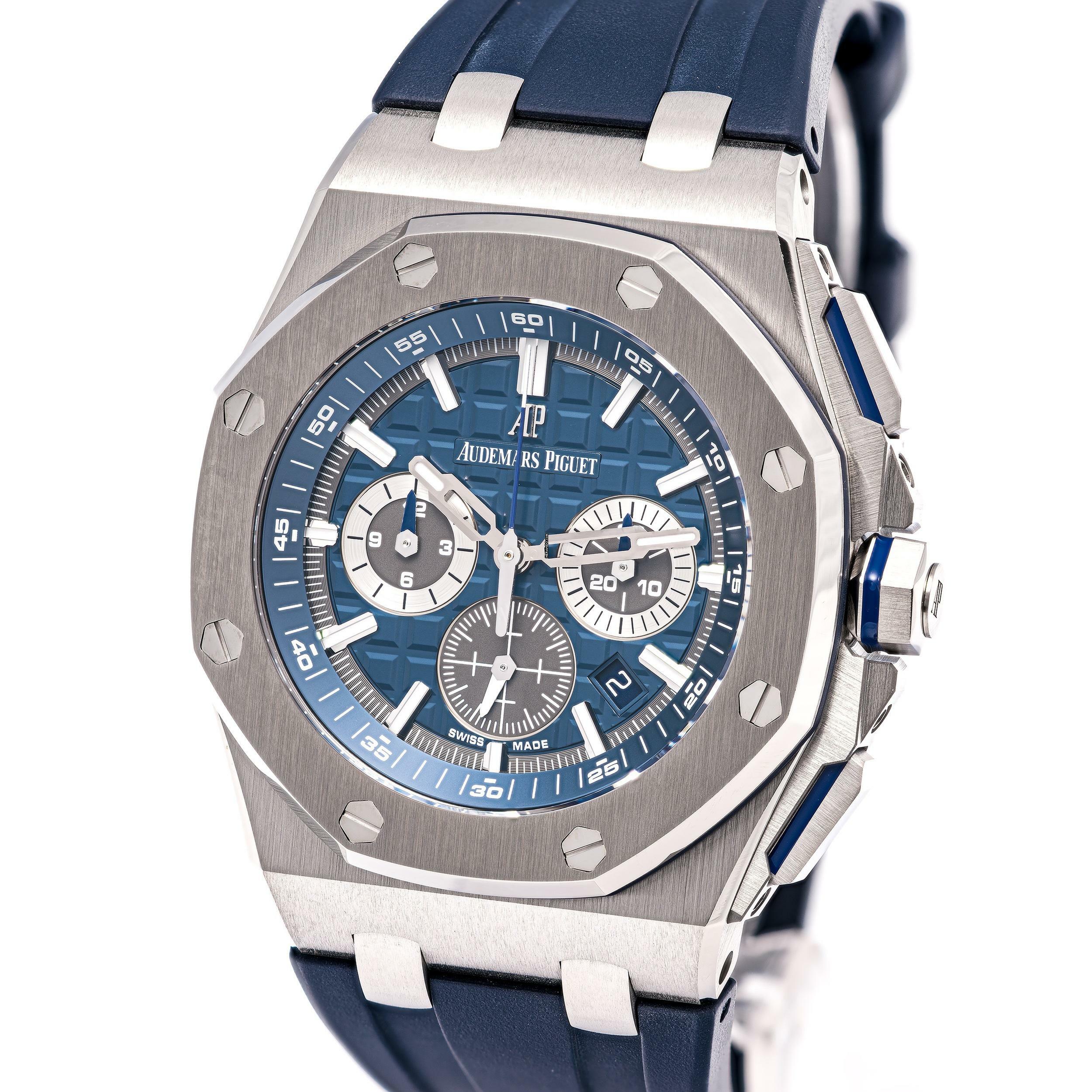 Audemars Piguet Royal Oak Offshore Chronograph Blue 42 – 26480TI.OO.A027CA.01 – like NEW – 2021 Full Set
