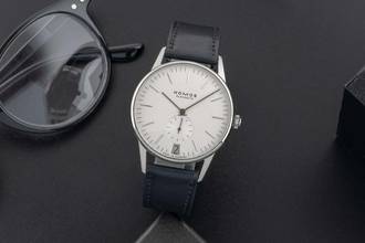 Thumbnail von NOMOS Orion Datum Glashütte Orion 38 Datum Stahl Handaufzug Herrenuhr Ref. 381 Klassiker