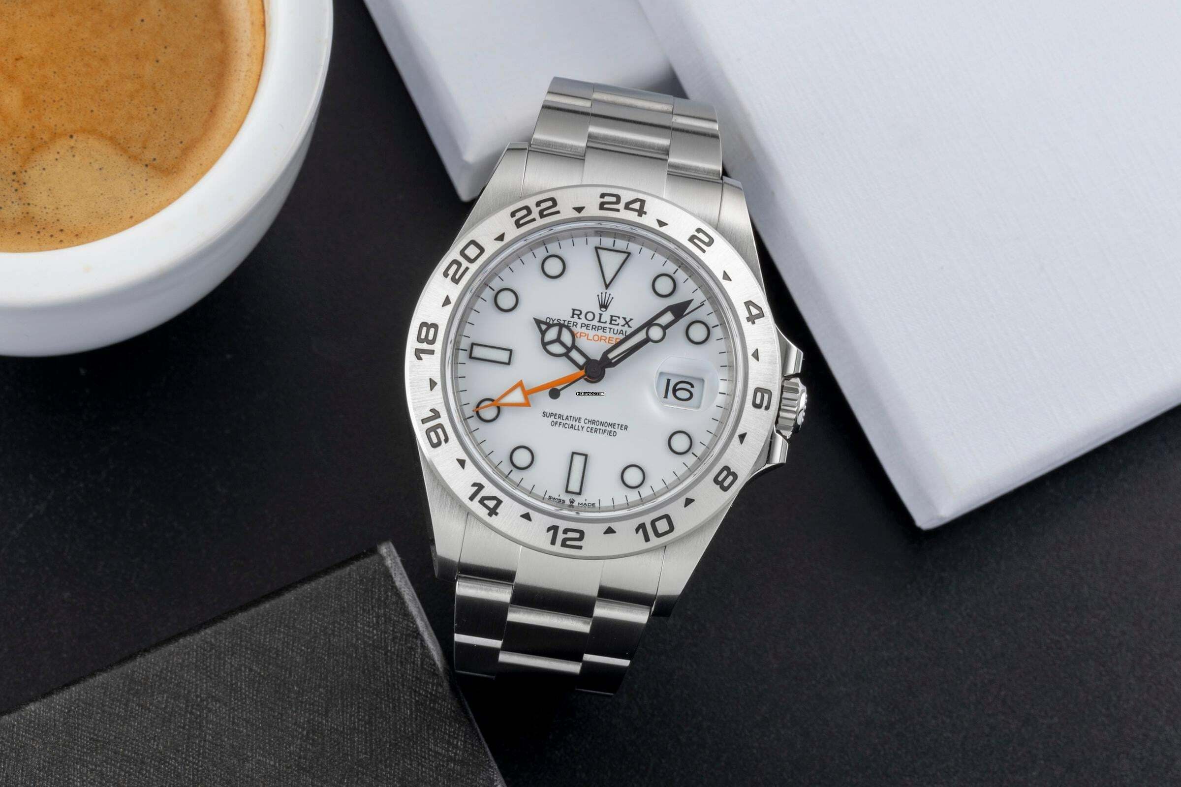 Rolex Explorer II Automatik Edelstahl Herrenuhr Ref. 226570 Box & Papiere 2024