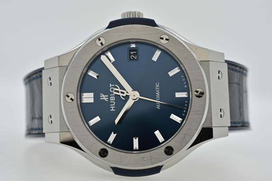  Hublot Classic Fusion Blue Automatic Titanium 565.NX.7170.LR 