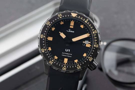  Sinn U1 S E Stahl Automatik Herrenuhr Ref. 1010.023 Box & Papiere 2017 