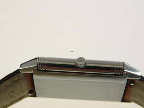 Thumbnail von Jaeger-LeCoultre Reverso Classique Classic im sehr guten Zustand mit original Straussenband Classic Modell 23 x 38 mm