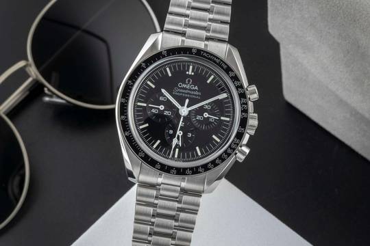  Omega Speedmaster Professional Moonwatch Chronograph Ref. 310.30.42.50.01.002 B&P 2025 