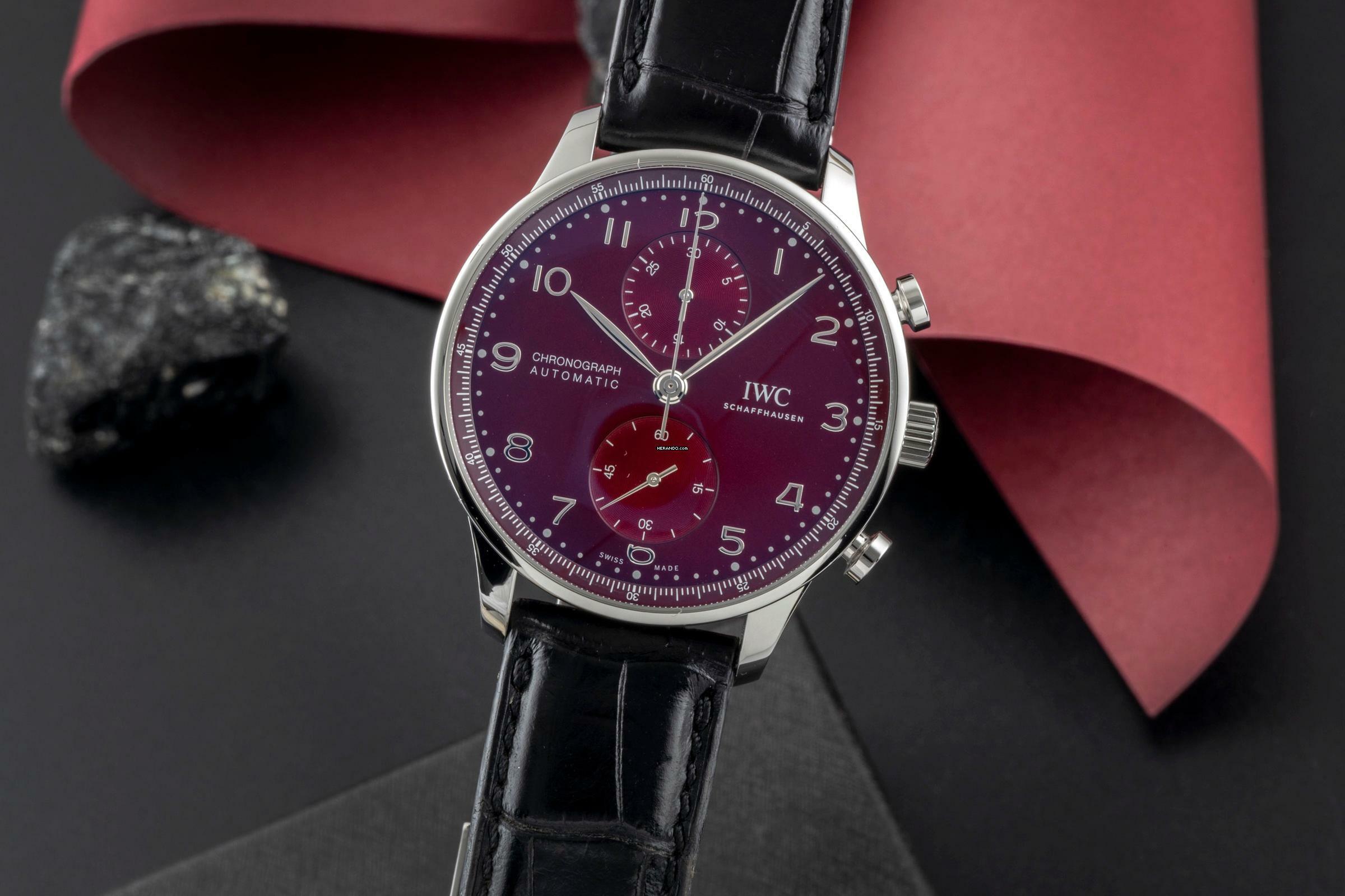 IWC Portugieser Chronograph Red Dial Stahl Automatik Herrenuhr Ref. IW371616