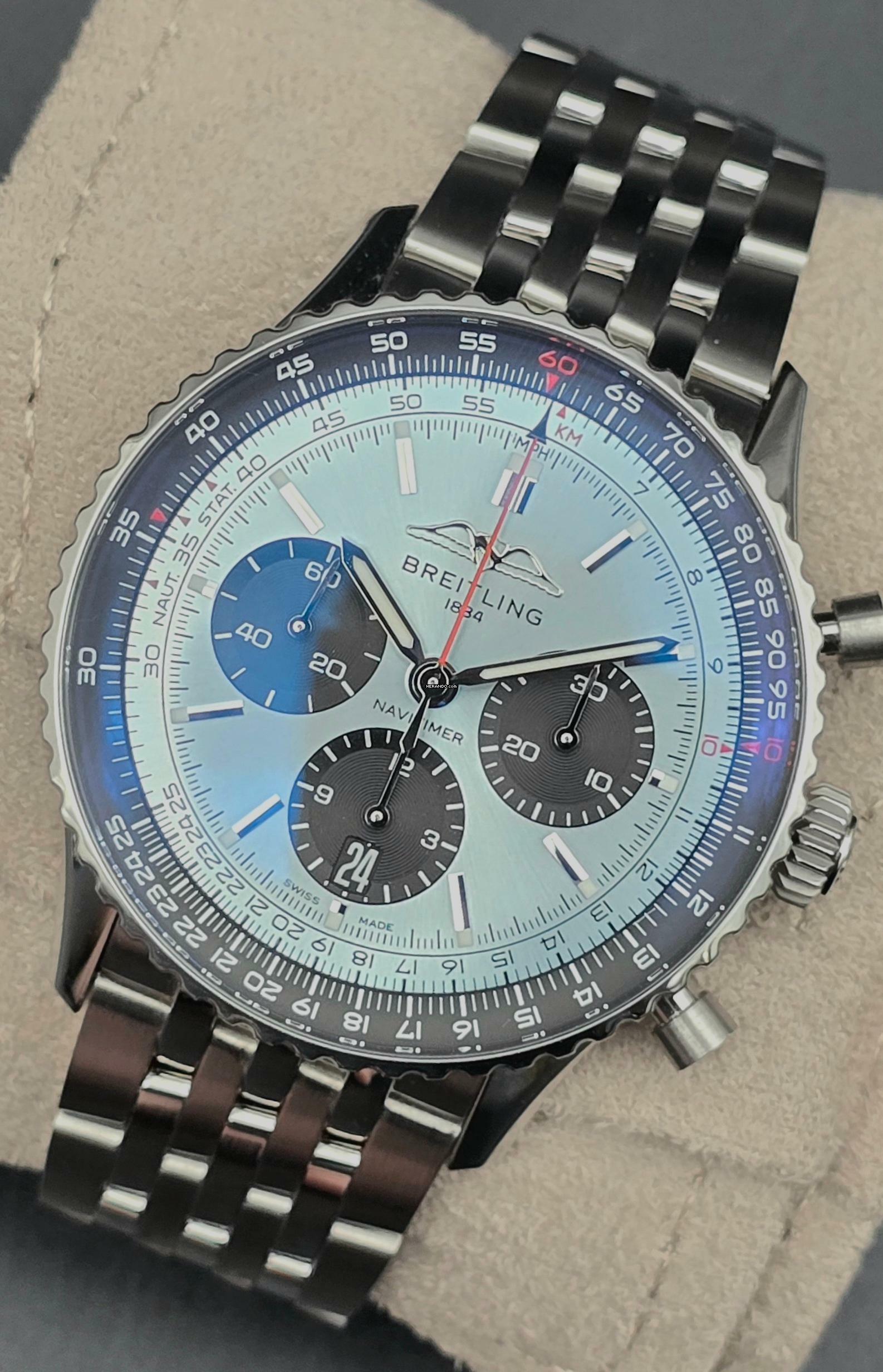 Breitling Navitimer 1 B01 Chronograph 43mm AB0138241C1A1 'Ice Blue' dial Steel bracelet Very Good Full Set 6-2024 (warranty until 2032)