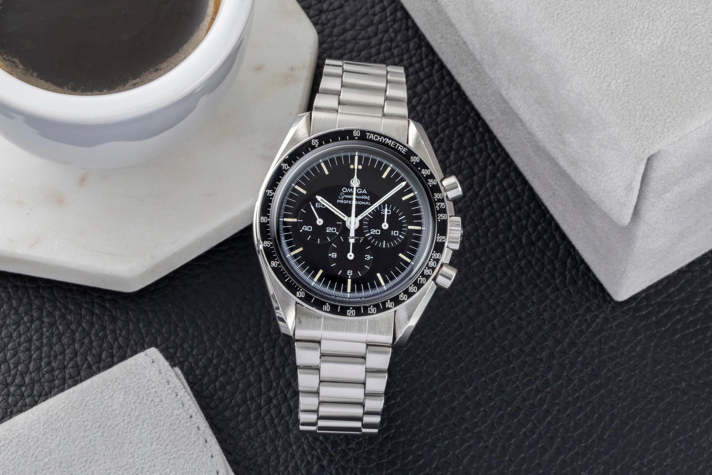 Omega Speedmaster Professional Moonwatch Pre-Moon Chronograph à remontage manuel réf. 145.022.68ST