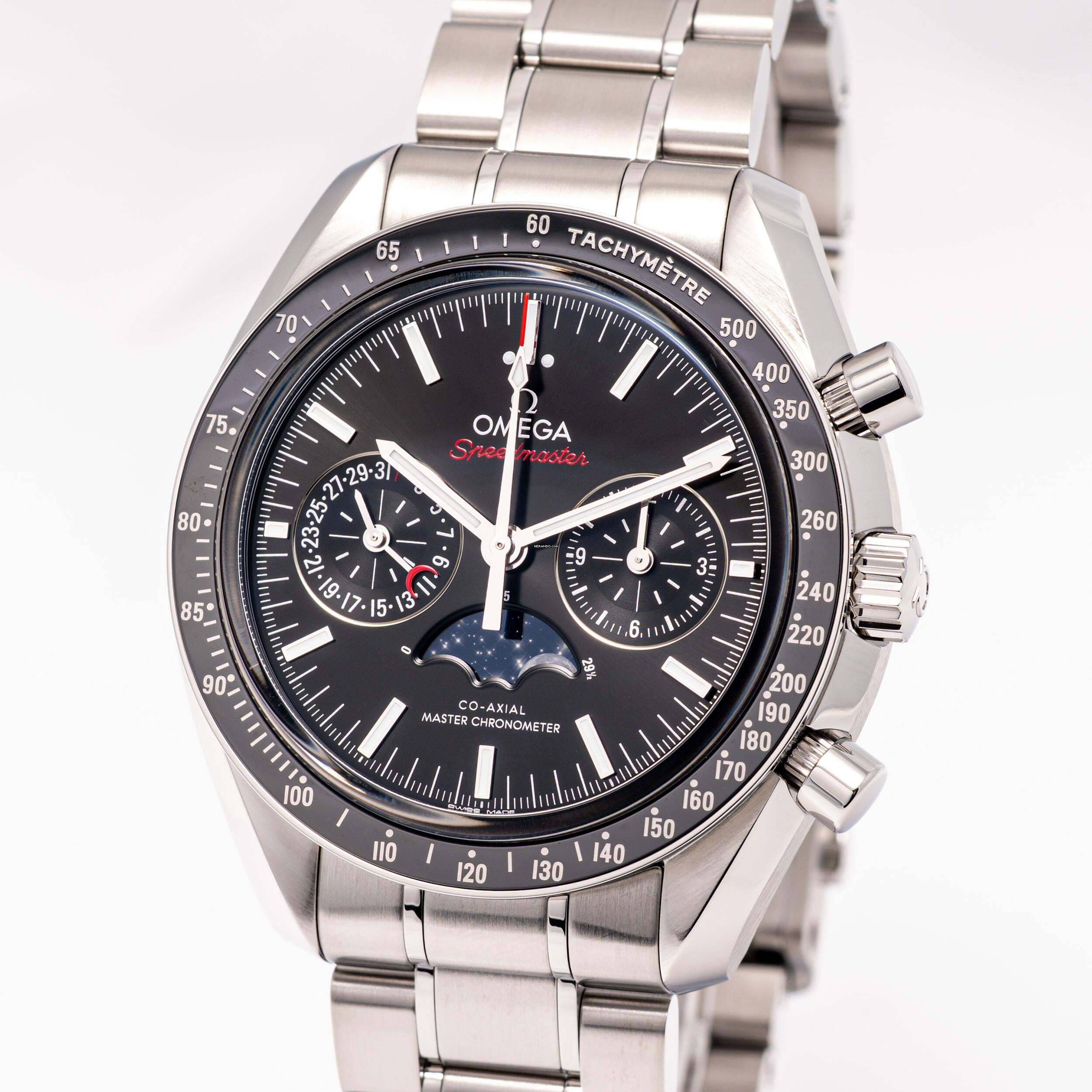 Omega Speedmaster Moonphase 44mm – 304.33.44.52.01.001 – like NEW – 05/2025 Full Set
