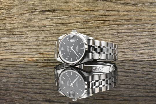  Tudor Prince Date 74034 NOS / UNGETRAGEN Black Dial - Full Set 2002 