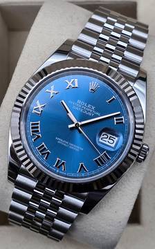 Rolex Datejust 41 41mm Jubilee 126334 Blue Roman dial / Azzuro Blue Like New Condition Full Set 11-2025