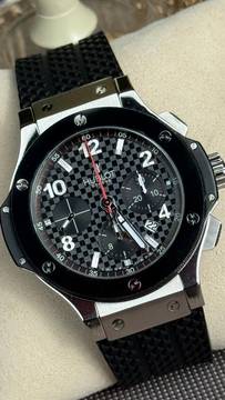  Hublot Big Bang 44 mm Excellent condition serviced carbon dial 