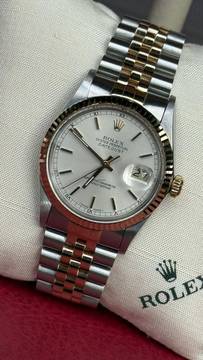  Rolex Datejust 36 Top Condition silver dial no stretch box and papers 
