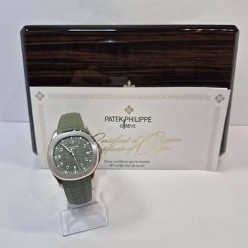 Patek Philippe Aquanaut Ouro Branco Khaki Green 42mm Automático Completo