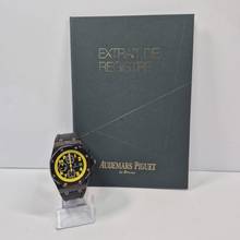 Thumbnail von Audemars Piguet Royal Oak Offshore Chronograph Bumble Bee Carbon & Ceramic 42mm Automatik Vollständig