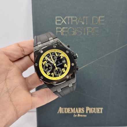 Audemars Piguet Royal Oak Offshore Chronograph Bumble Bee Carbon & Ceramic 42mm Automatik Vollständig