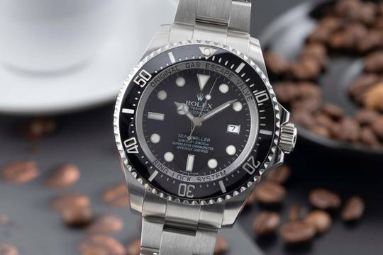  Rolex Sea-Dweller Deepsea Black Dial Oyster Stahl Automatik Ref. 116660 B&P 2009 