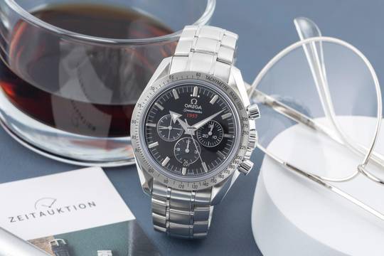  Omega Speedmaster Broad Arrow Chronograph Stahl Automatik Ref. 321.10.42.50.01.001 B&P 2018 