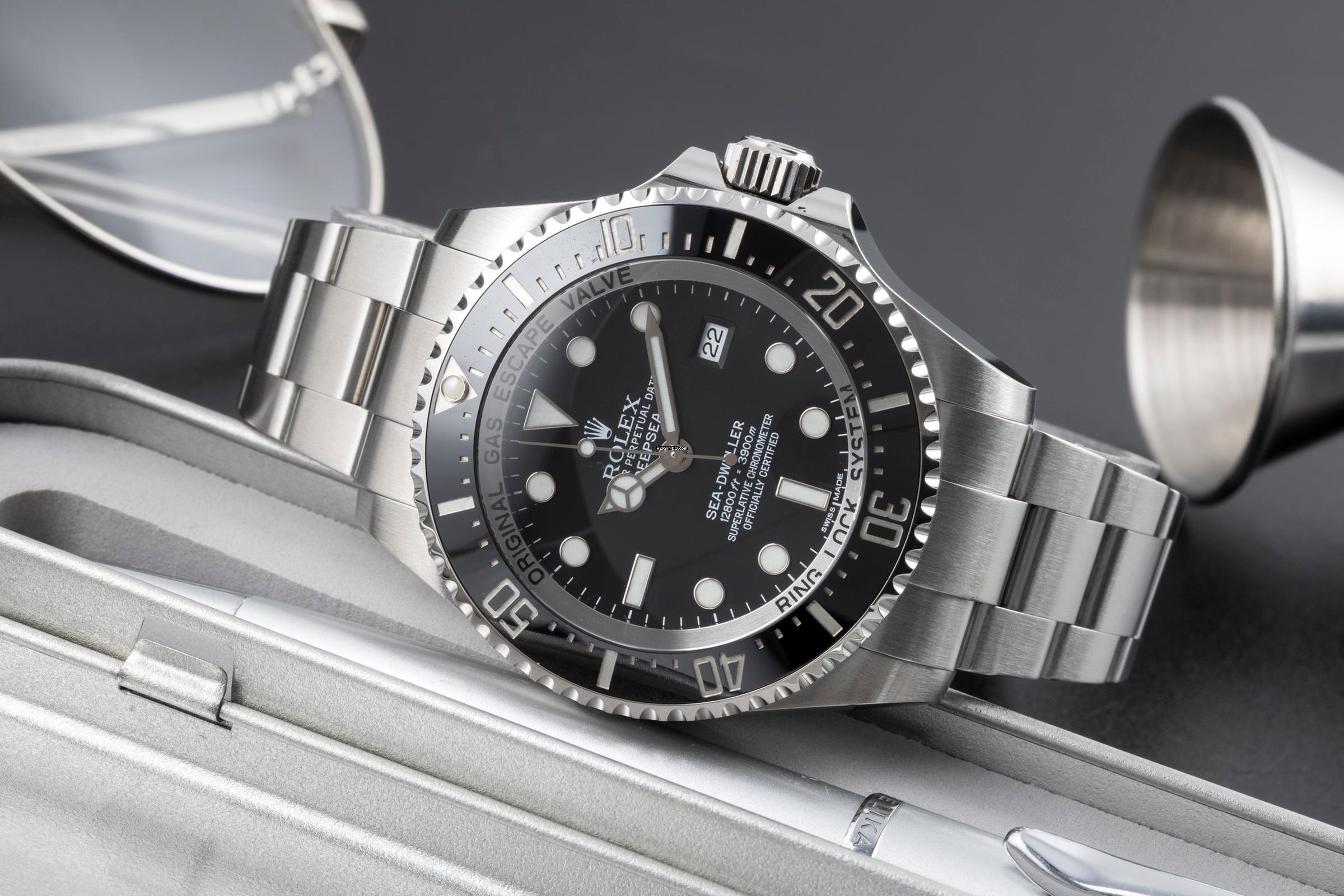 Rolex Sea-Dweller Deepsea Black Dial Oyster Stahl Automatik Ref. 116660 B&P 2013
