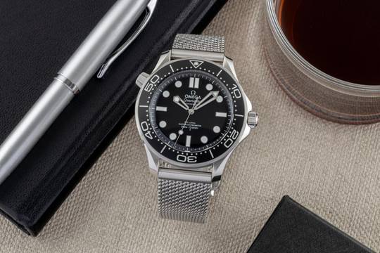  Omega Seamaster Diver 300 M Stahl Automatik Ref. 210.30.42.20.01.010 B&P 2025 