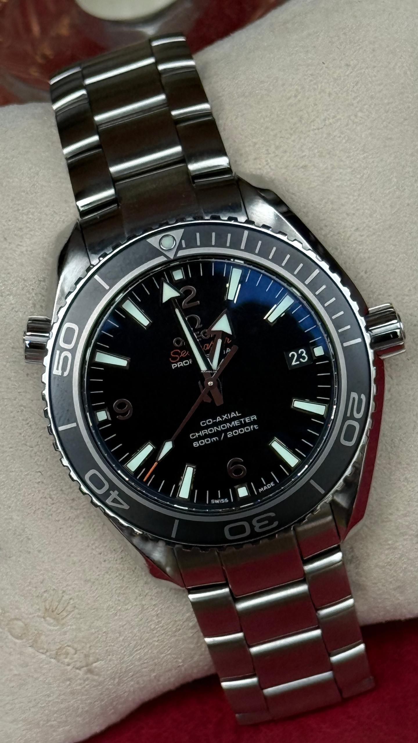 Omega Seamaster Planet Ocean top condition, serviced, papers - 2014