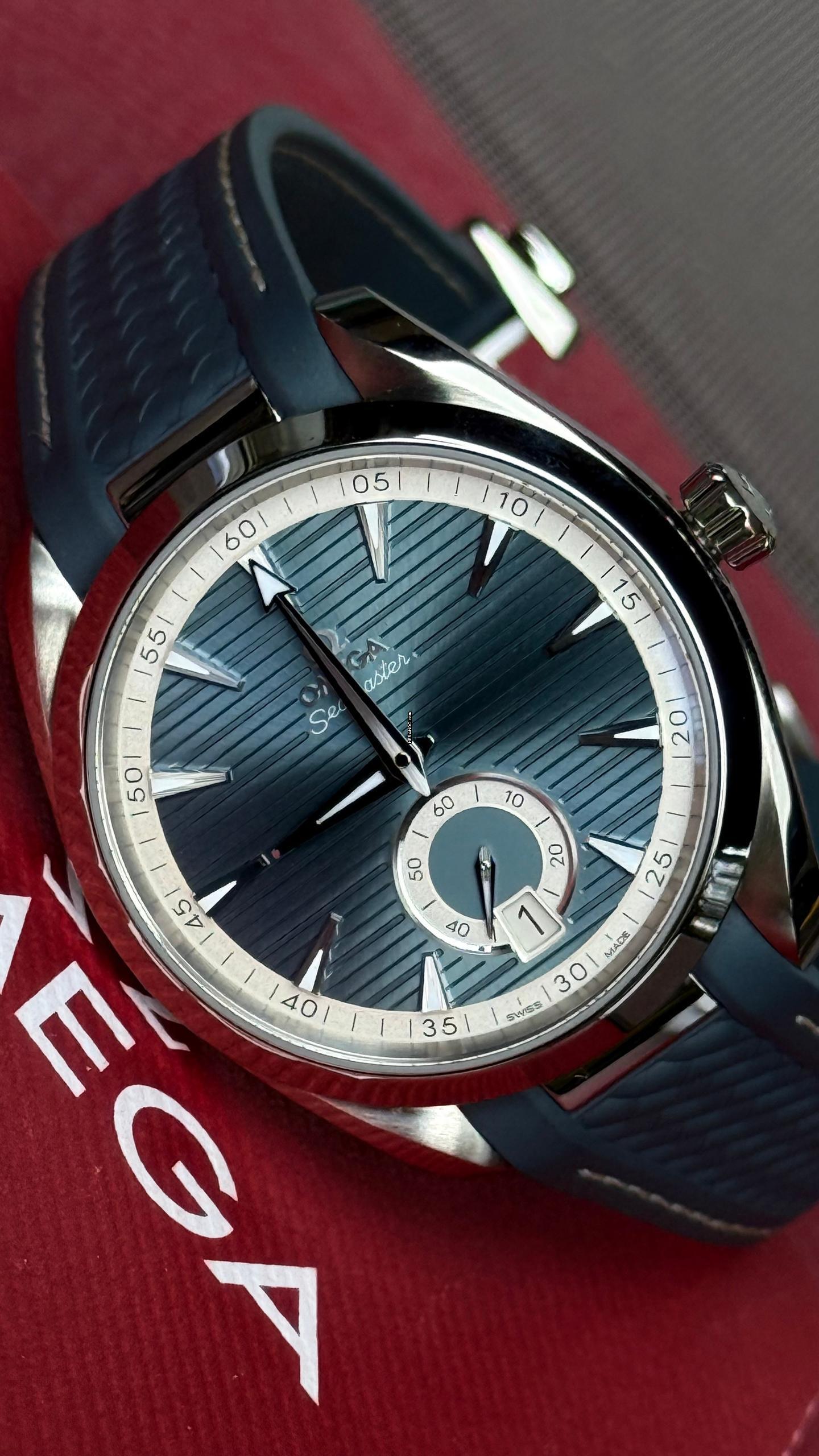 オメガ シーマスター アクアテラ 150m スモールセコンド 超良好な状態、新品同様 フルセット！