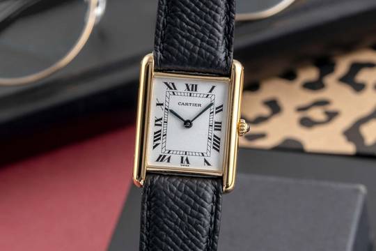  Cartier Tank Louis Cartier LM 18k (0,750) Gold Medium Size Ref. W1512856 88105 