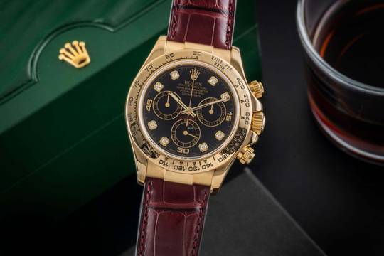 Rolex Daytona Chronograph 18k Gold Black Diamond Dial Ref. 116518 P-Serie 