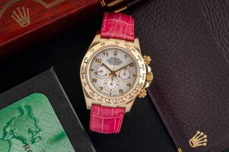 Thumbnail von Rolex Daytona Chronograph 18k Gold MOP Dial Herrenuhr Ref. 16518 B&P 1999 LC100