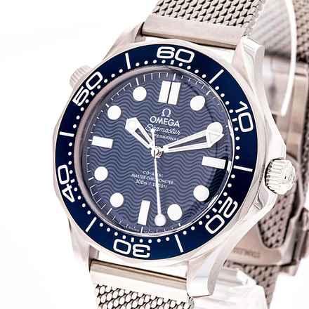  Omega Seamaster Diver 300 M Bond 60th Anni – 210.30.42.20.03.002 – NEW & Unworn – 02/26 Full Set 