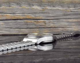 Thumbnail von Omega Genève Dynamic Automatic Black Tritium 5200.50 Vintage Military